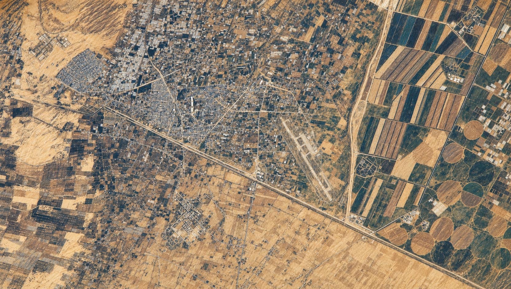 Immagine della notizia: Le IDF pubblicano dossier sui presunti legami terroristici di 170 operatori dei media di Gaza